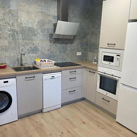 Apartamentos Gyc Vistas A Santo Domingo León Kültér fotó